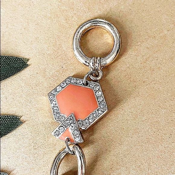 Francesca’s Art Deco Inspired Clasp Bracelet - Picture 2 of 3